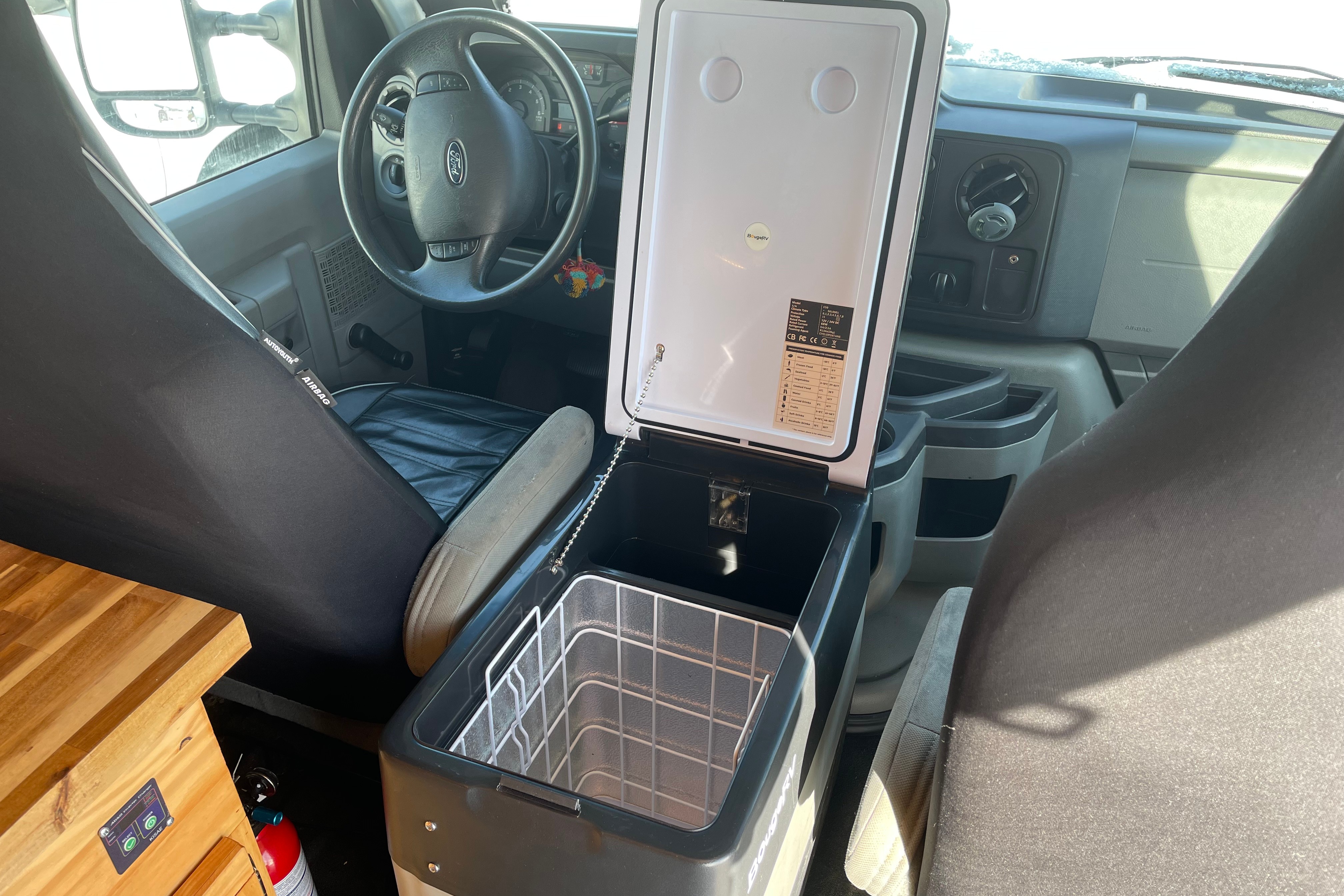 Leo the Camper Van