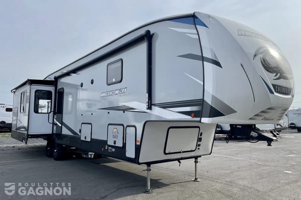 Magnifique Forest River arctic wolf 3660 Sellette