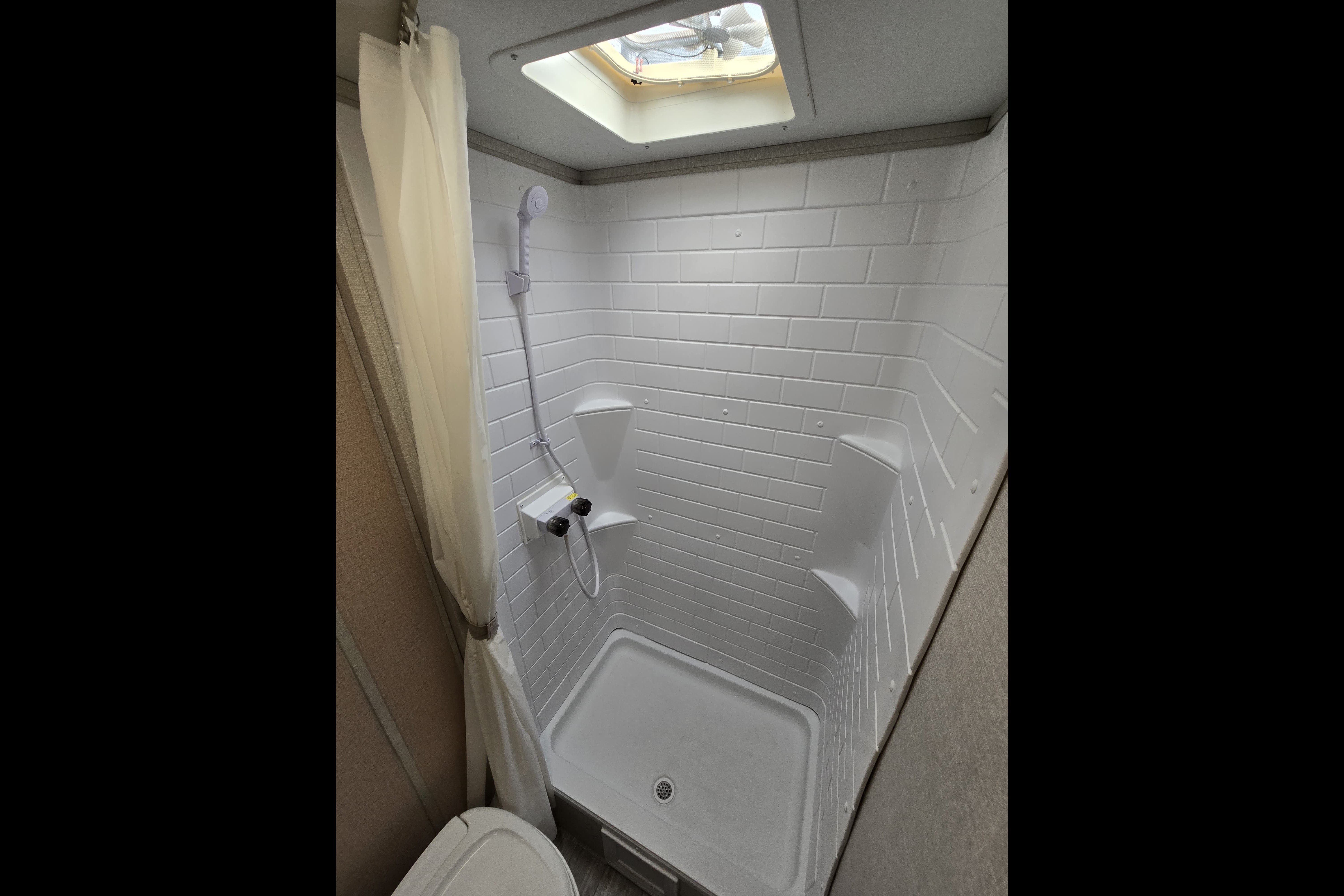 Connect Journey Rv´s - Your house on wheals