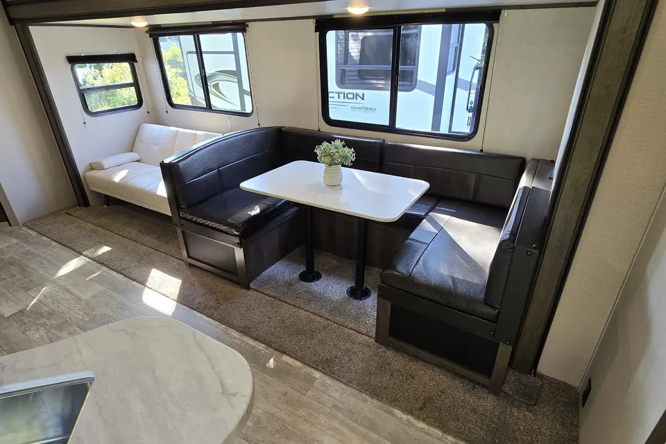 Connect Journey Rv´s - Your house on wheals