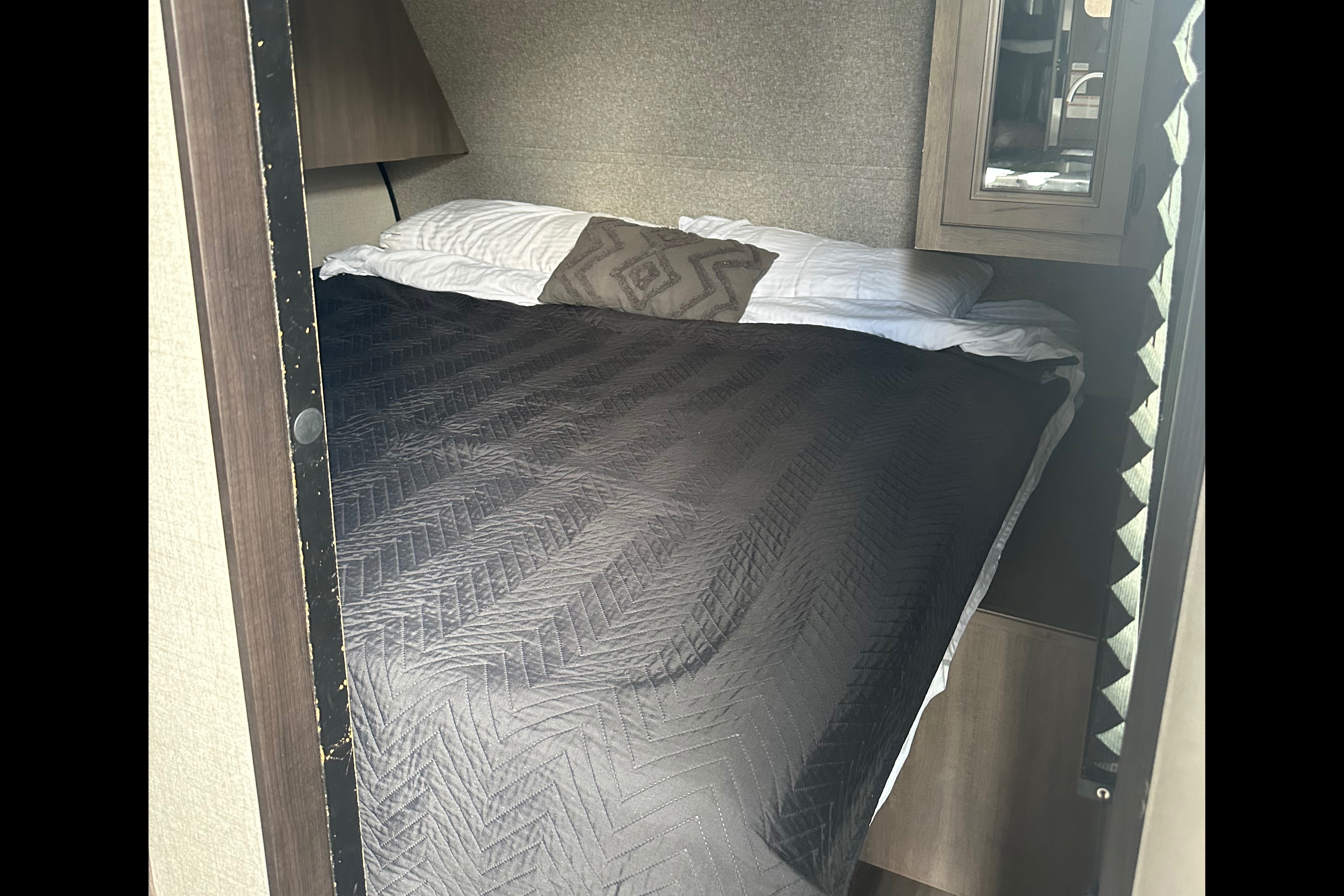 Dream Starcraft 26BHS Travel Trailer