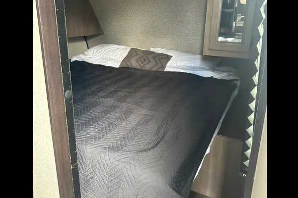 Dream Starcraft 26BHS Travel Trailer