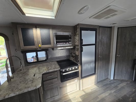 26' Forest River Vibe Bunkhouse | Sleeps 10 | Essentials Included | Delivery-Only