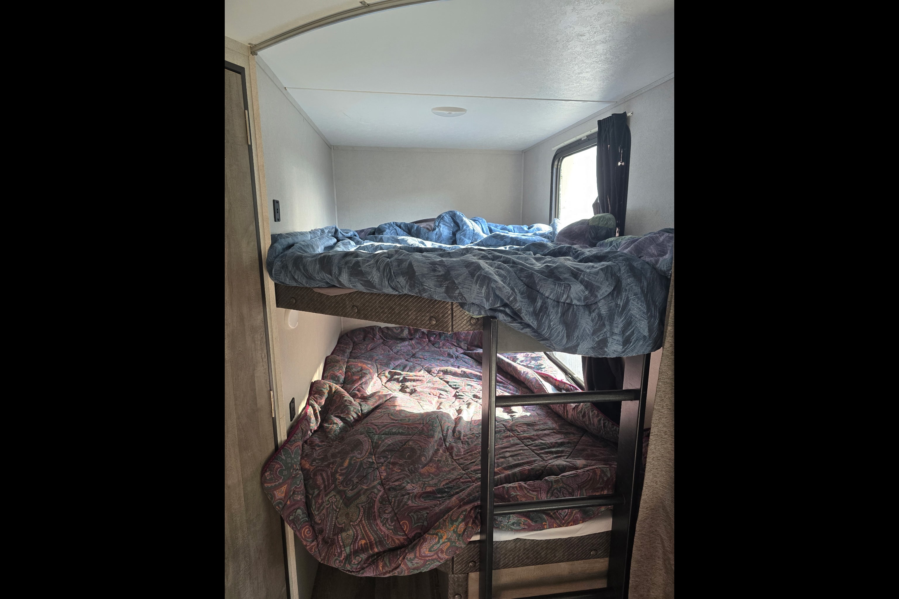 26' Forest River Vibe Bunkhouse | Sleeps 10 | Essentials Included | Delivery-Only