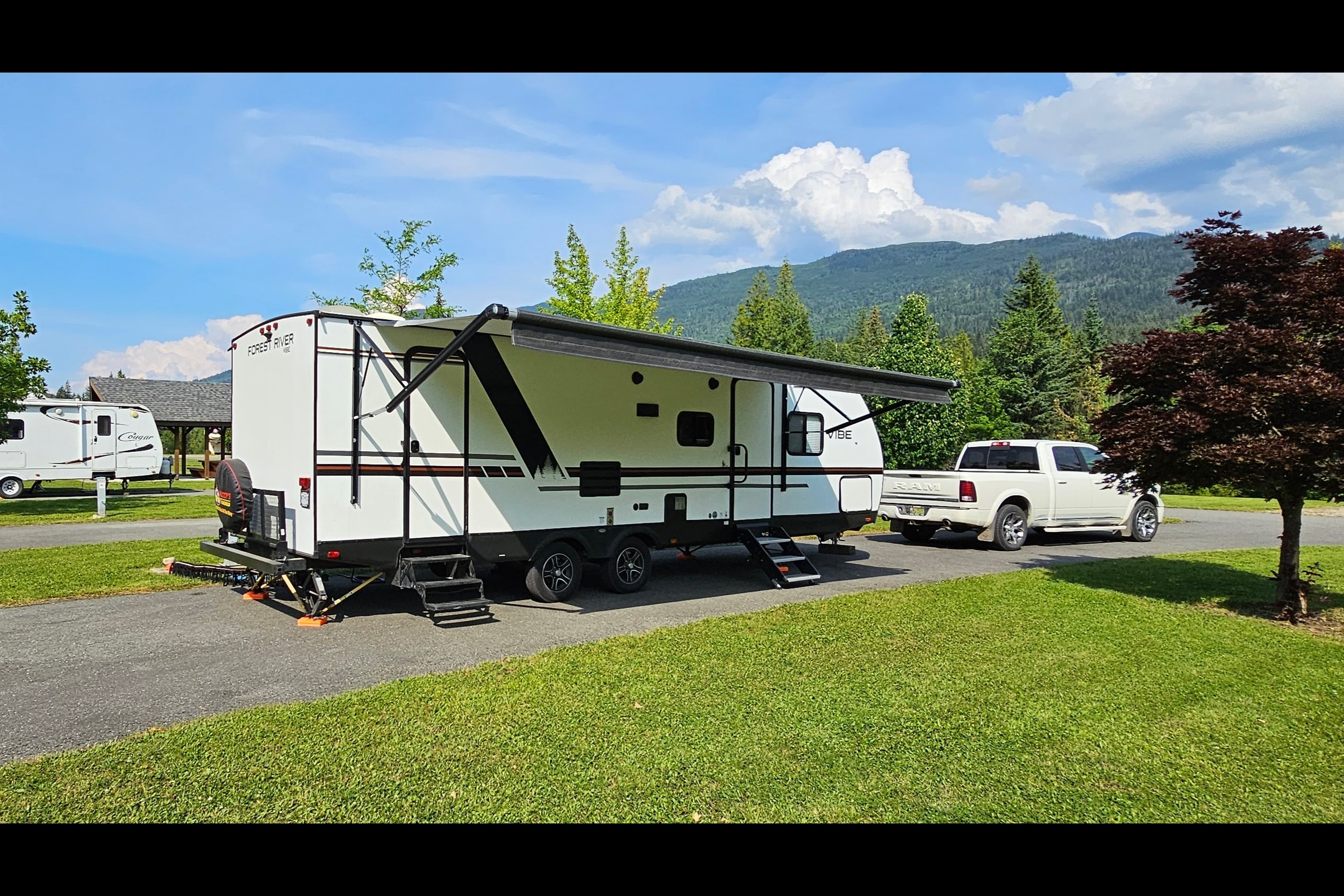 26' Forest River Vibe Bunkhouse | Sleeps 10 | Essentials Included | Delivery-Only