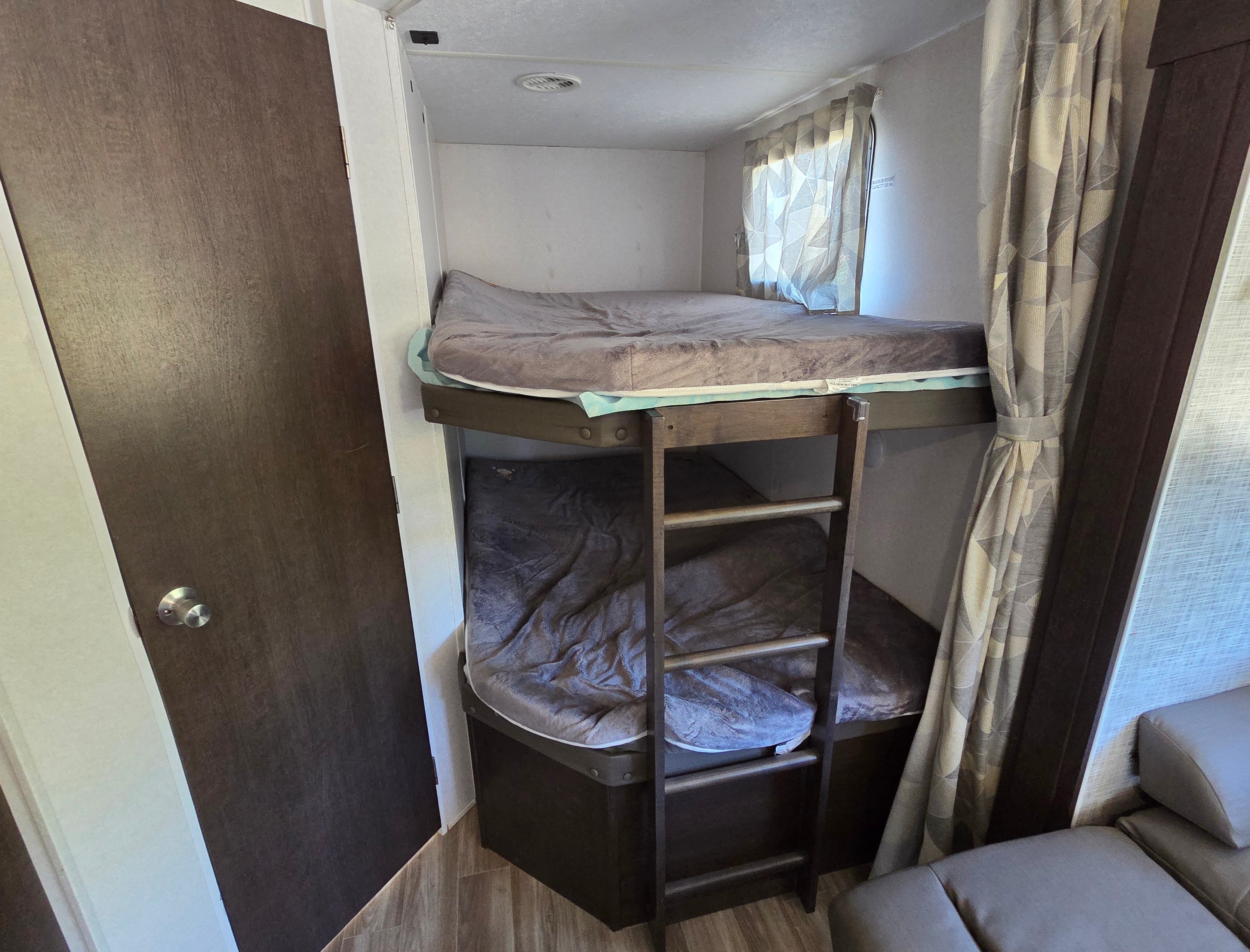 Rv Rentals Way of Life's Forest River Salem Cruise Lite (CCL1)