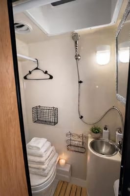 Meet “Wander” – Easy, Clean, Renovated 19' RV for New Travelers