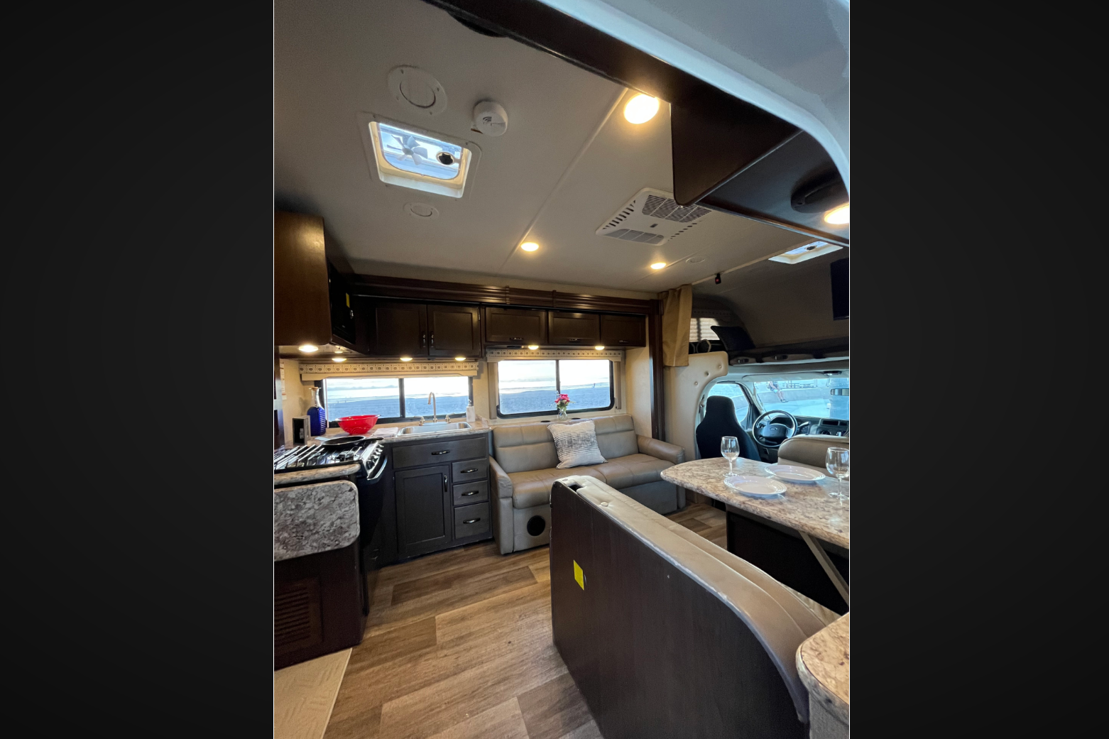 C11 Thor Luxury*NEW STARLINK WiFi-10 Sleeper-Bunks-2SlideOuts-Private Suite