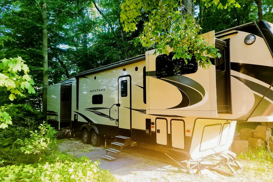 The Landing - Keystone Montana High Country 375FL Fifth Wheel