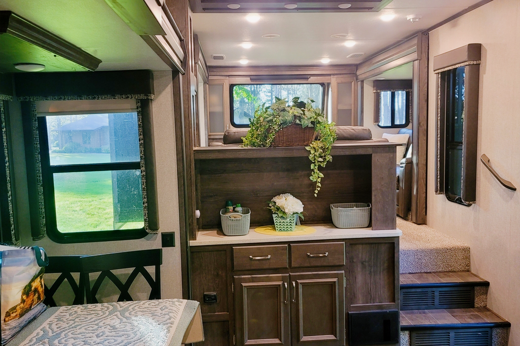 The Landing - Keystone Montana High Country 375FL Fifth Wheel