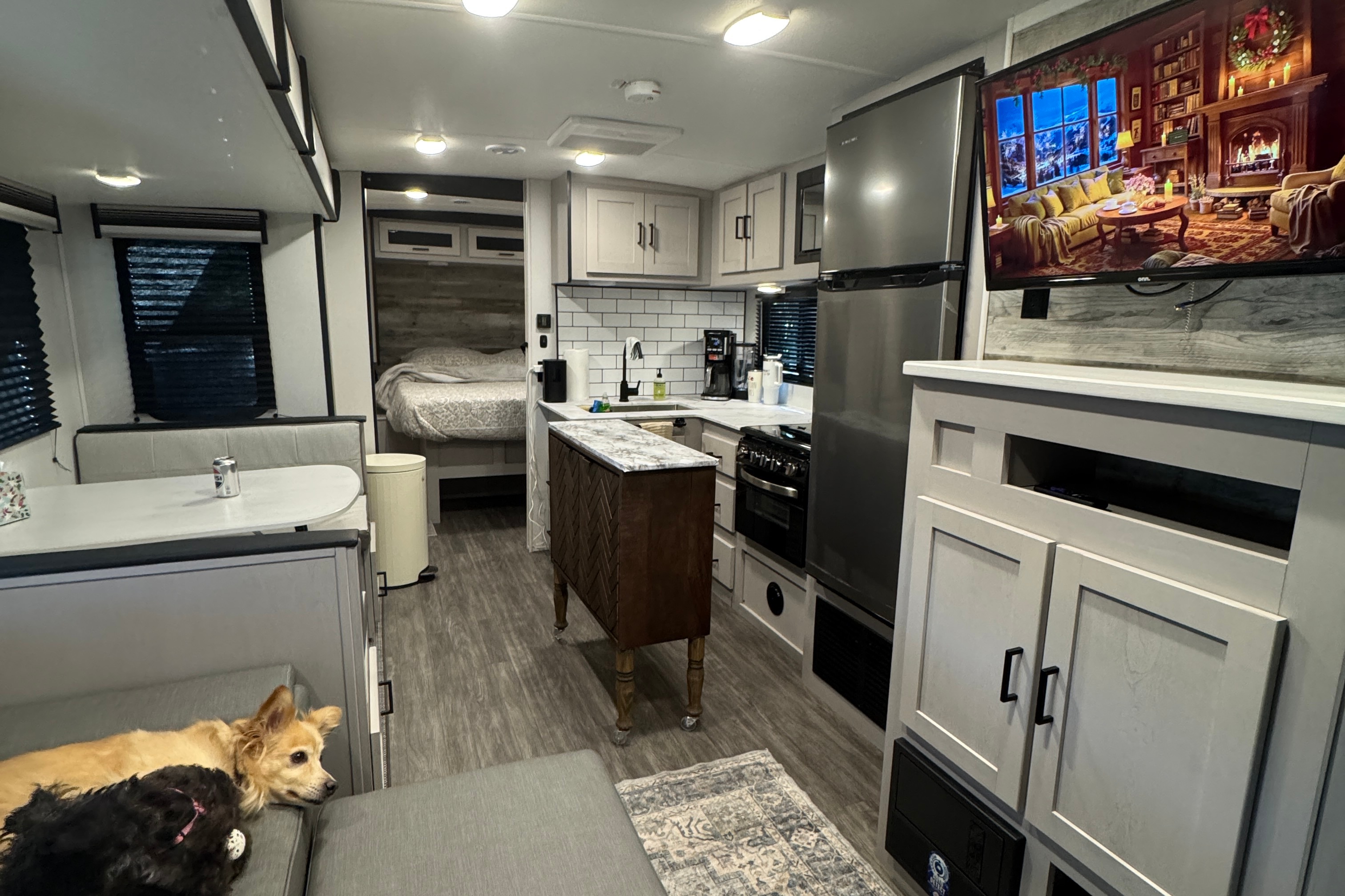 *LUXURY DELIVERED TO YOU!* HIGHLAND HIDEAWAY