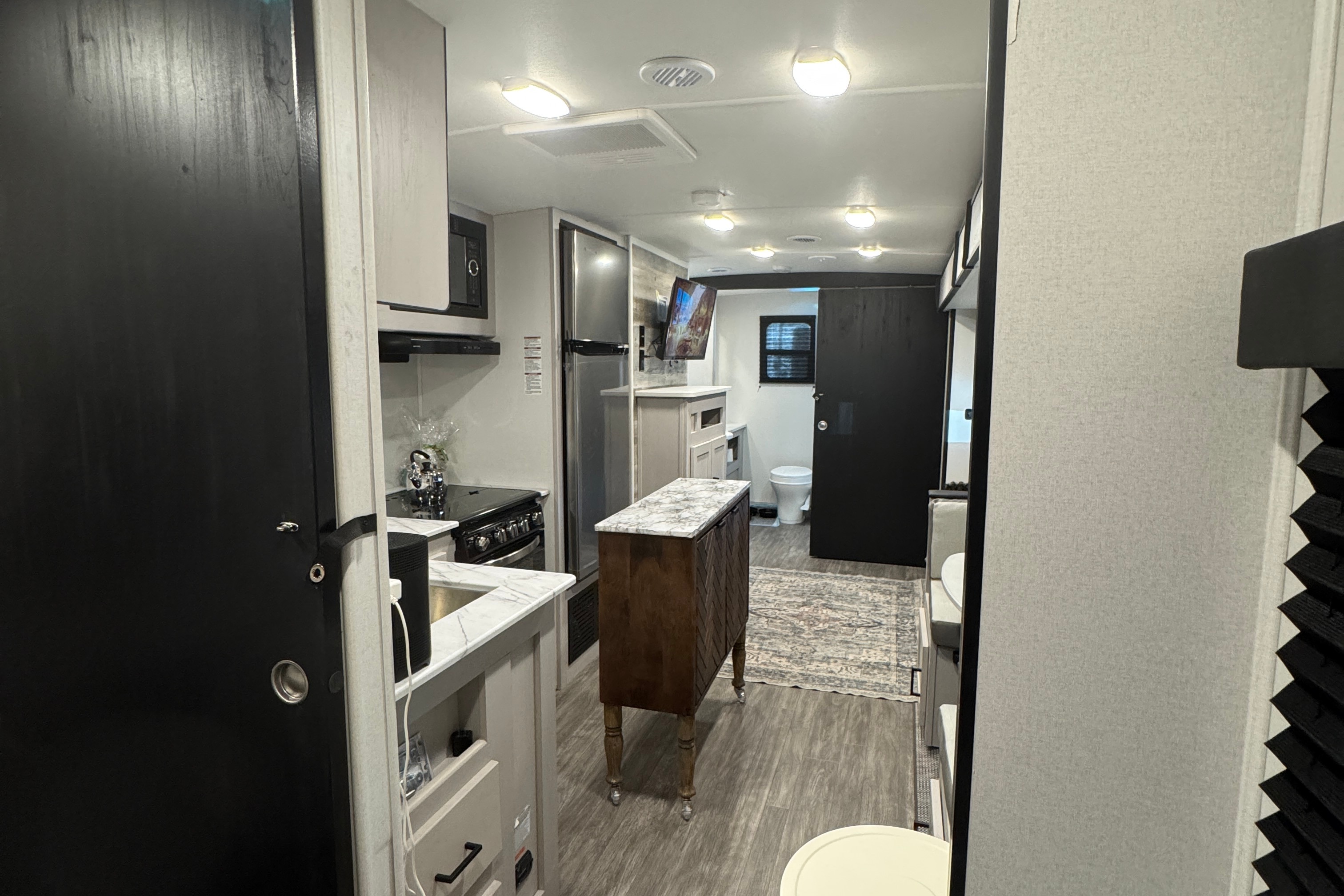 *LUXURY DELIVERED TO YOU!* HIGHLAND HIDEAWAY