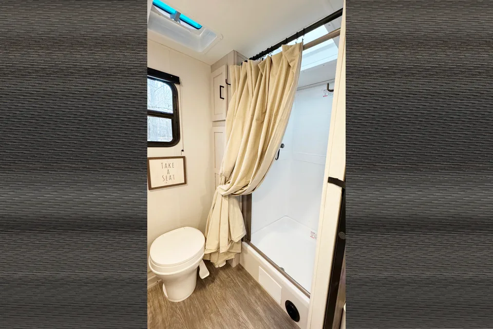 *LAST MINUTE SPECIAL!!  HIGHLAND HIDEAWAY