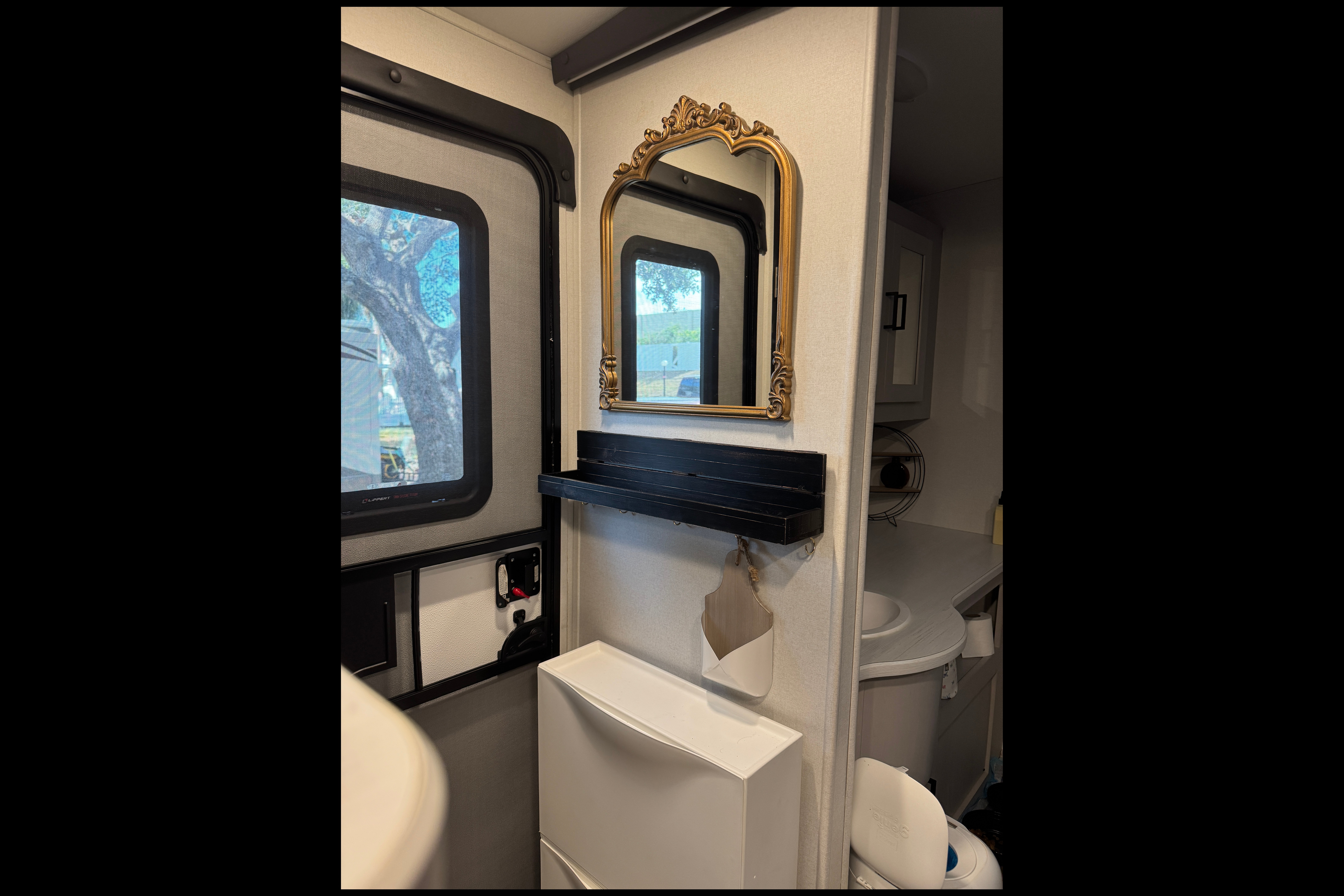 *LUXURY DELIVERED TO YOU!* HIGHLAND HIDEAWAY