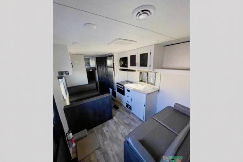 Derick's Keystone Hideout Travel Trailer