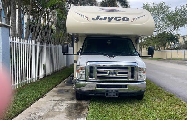 Alexander's Jayco Redhawks 29XK 2017 Class C