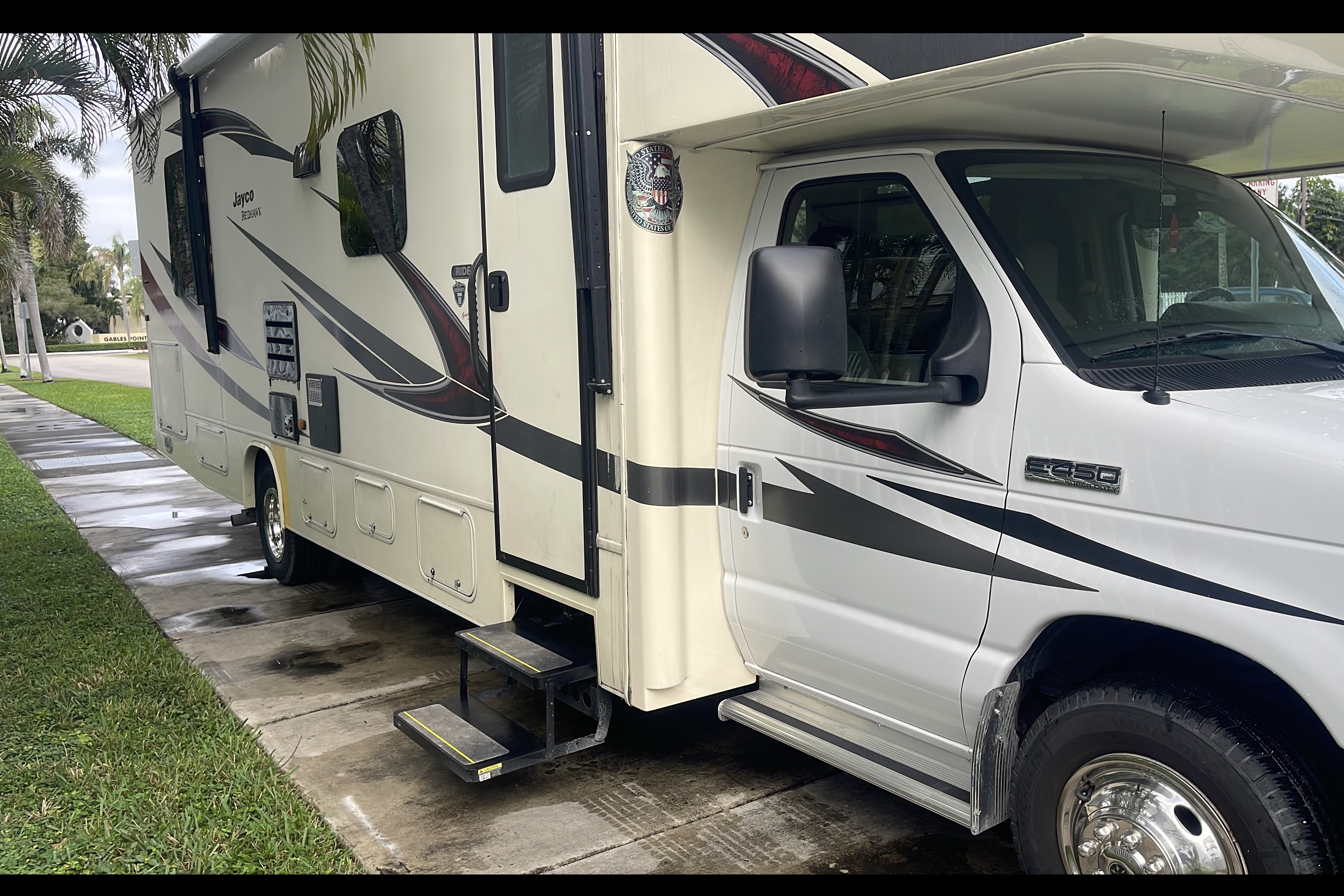Alexander's Jayco Redhawks 29XK 2017 Class C