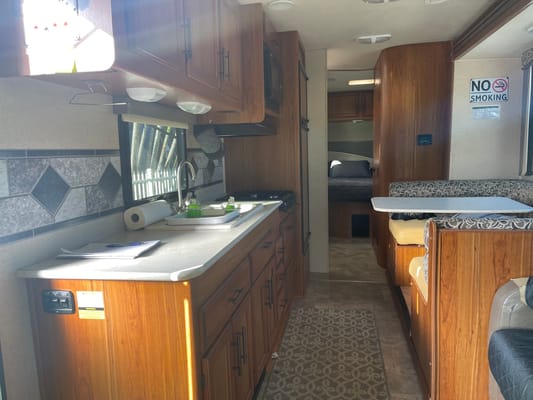 Alexander's Jayco Redhawks 29XK 2017 Class C