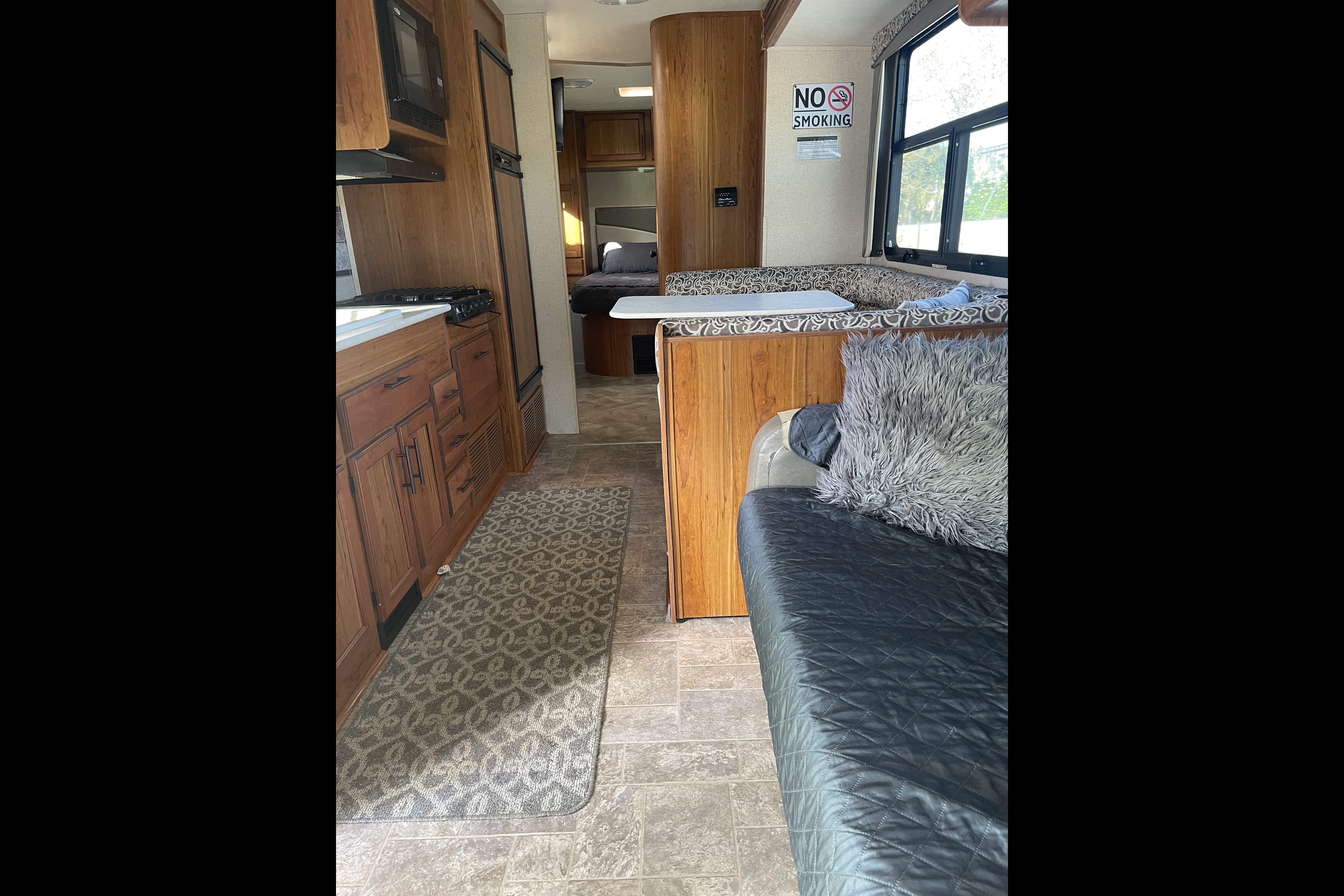 Alexander's Jayco Redhawks 29XK 2017 Class C