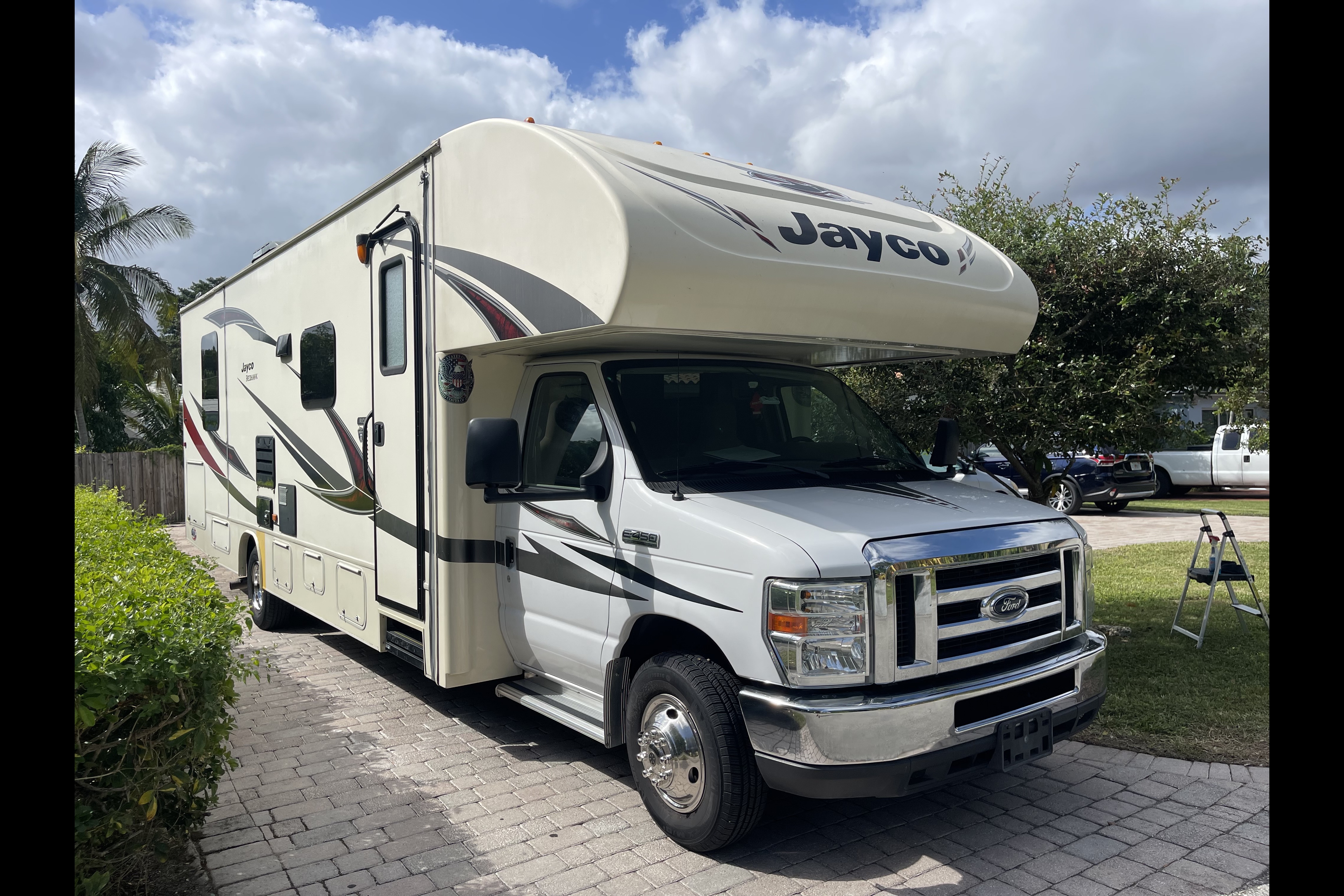 Alexander's Jayco Redhawks 29XK 2017 Class C
