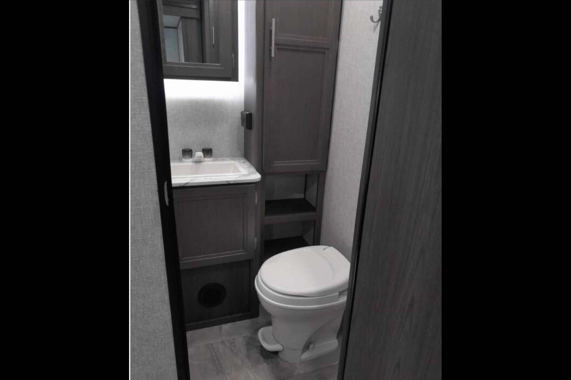 Brandon's Dutchmen Kodiak Travel Trailer
