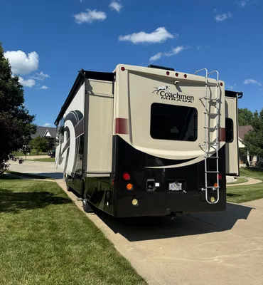 The Forest Park Cruiser - Luxury RV Experience