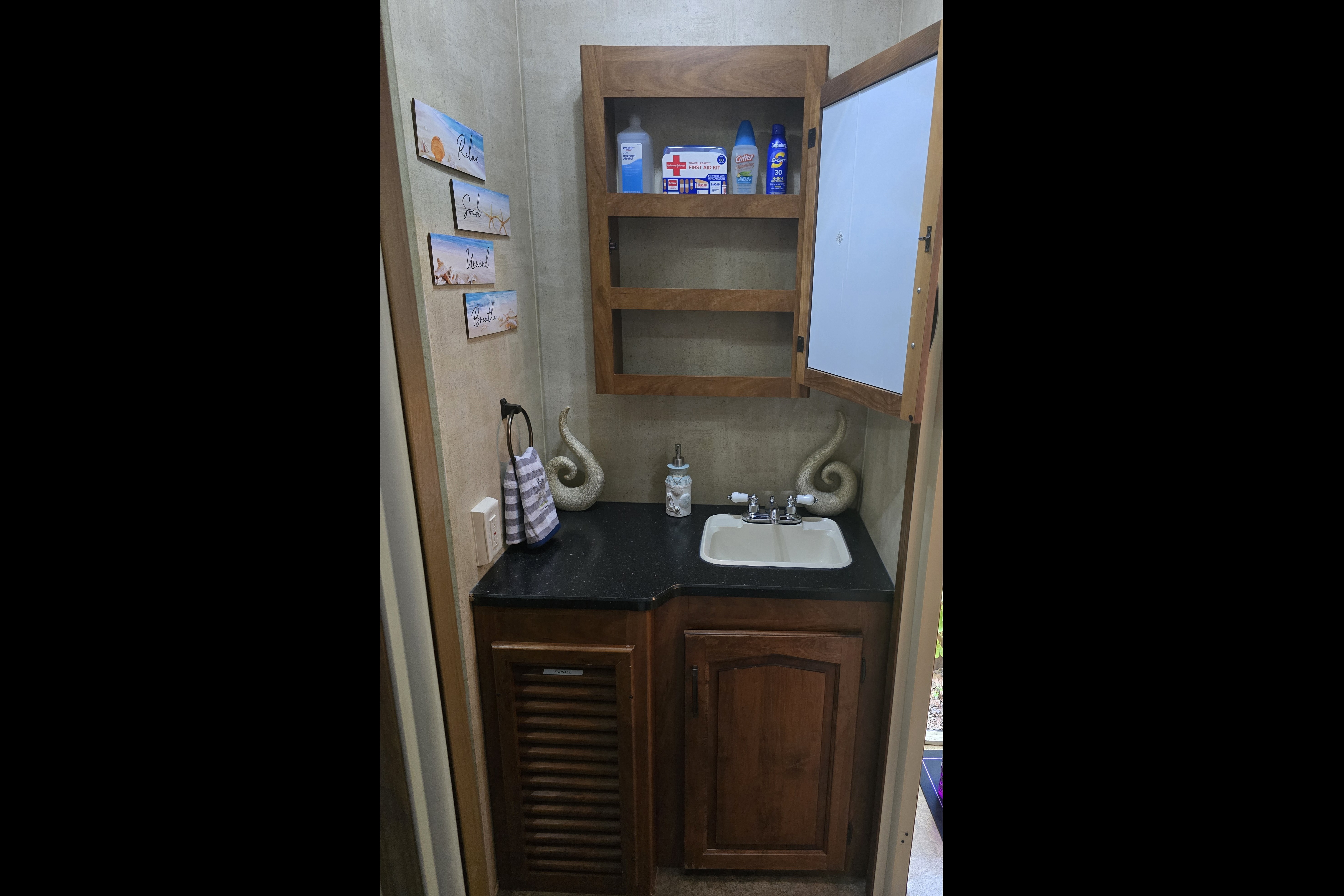 Optional HOT TUB on board, ALL 5 Star Reviews!