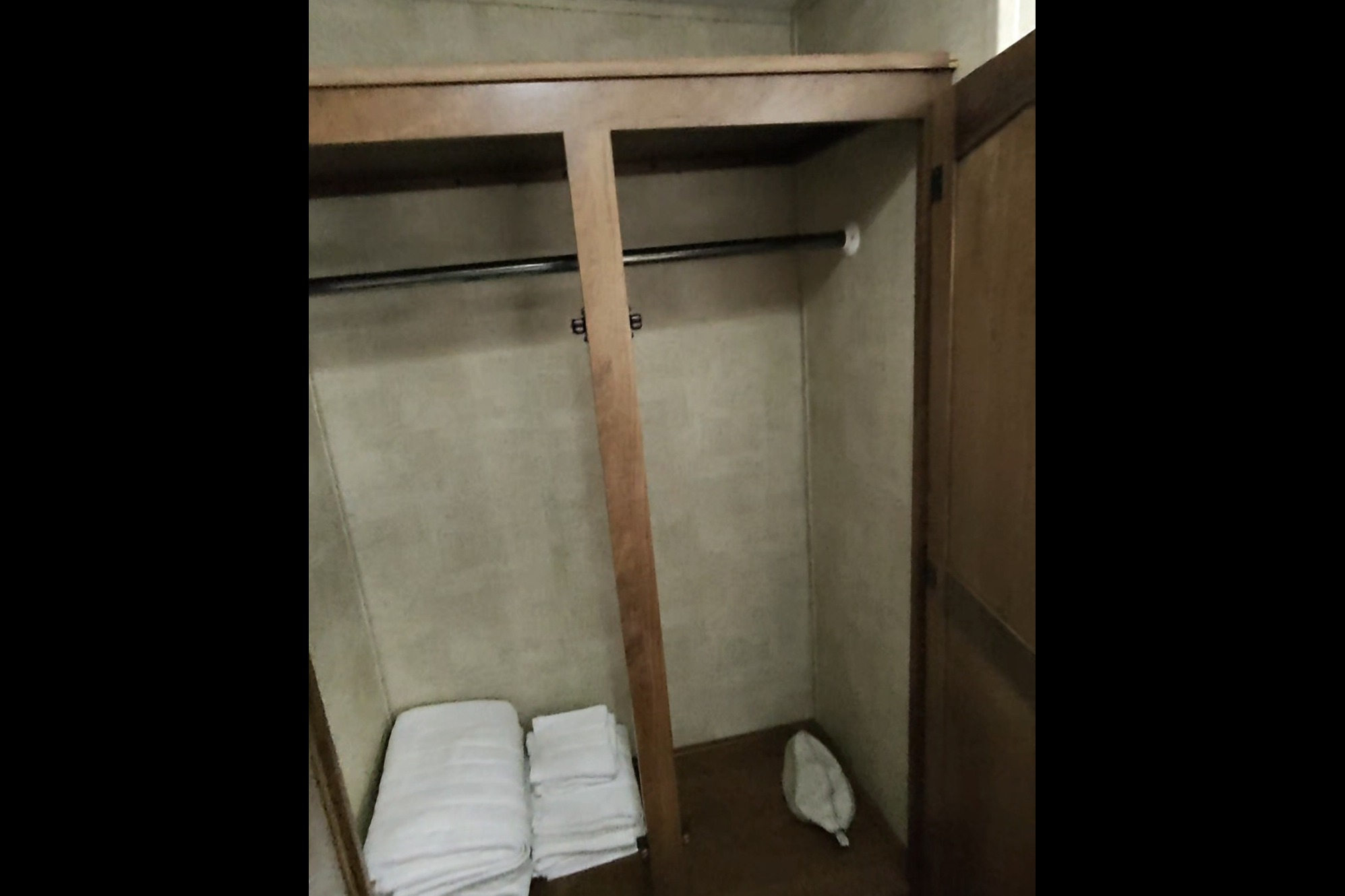 Optional HOT TUB on board, ALL 5 Star Reviews!