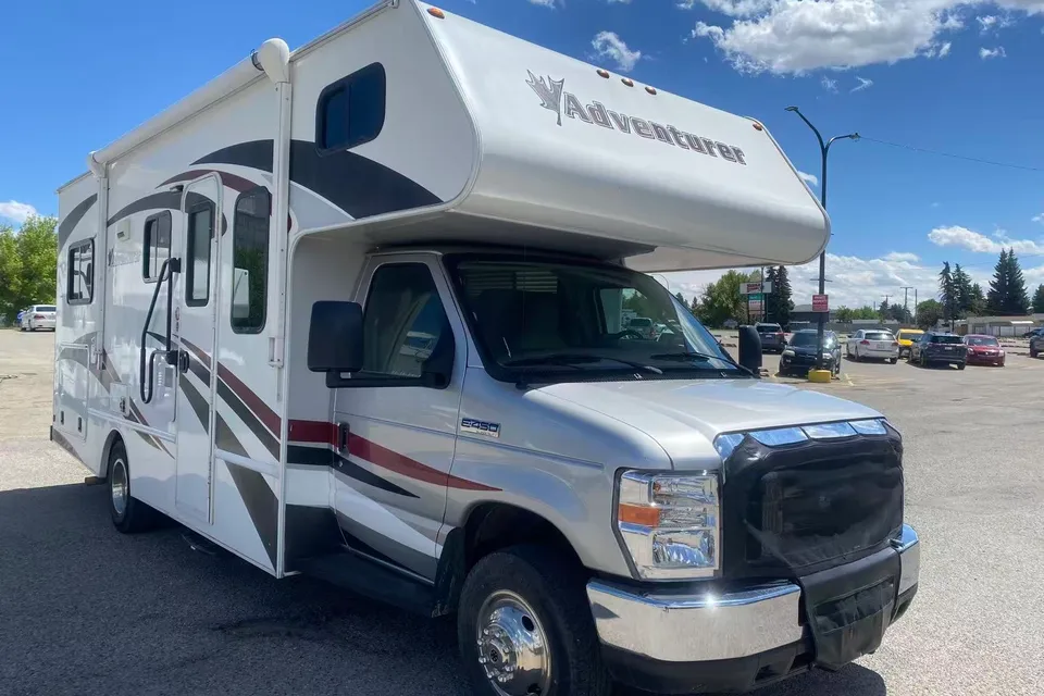 Fleet #C10 Class C with Dinette Slideout – Spacious Comfort for Families (Sleeps 4 Adults + 2 Kids)