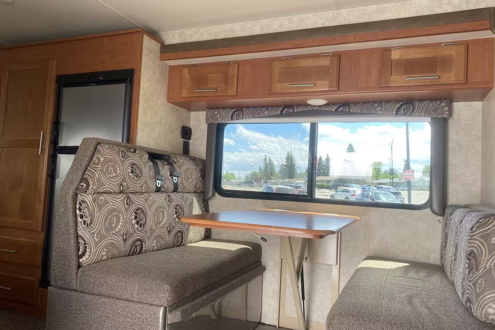Fleet #C10 Class C with Dinette Slideout – Spacious Comfort for Families (Sleeps 4 Adults + 2 Kids)