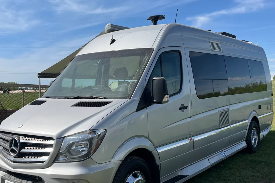 Oszi's Winnebago B Class M Benz Sprinter Class B