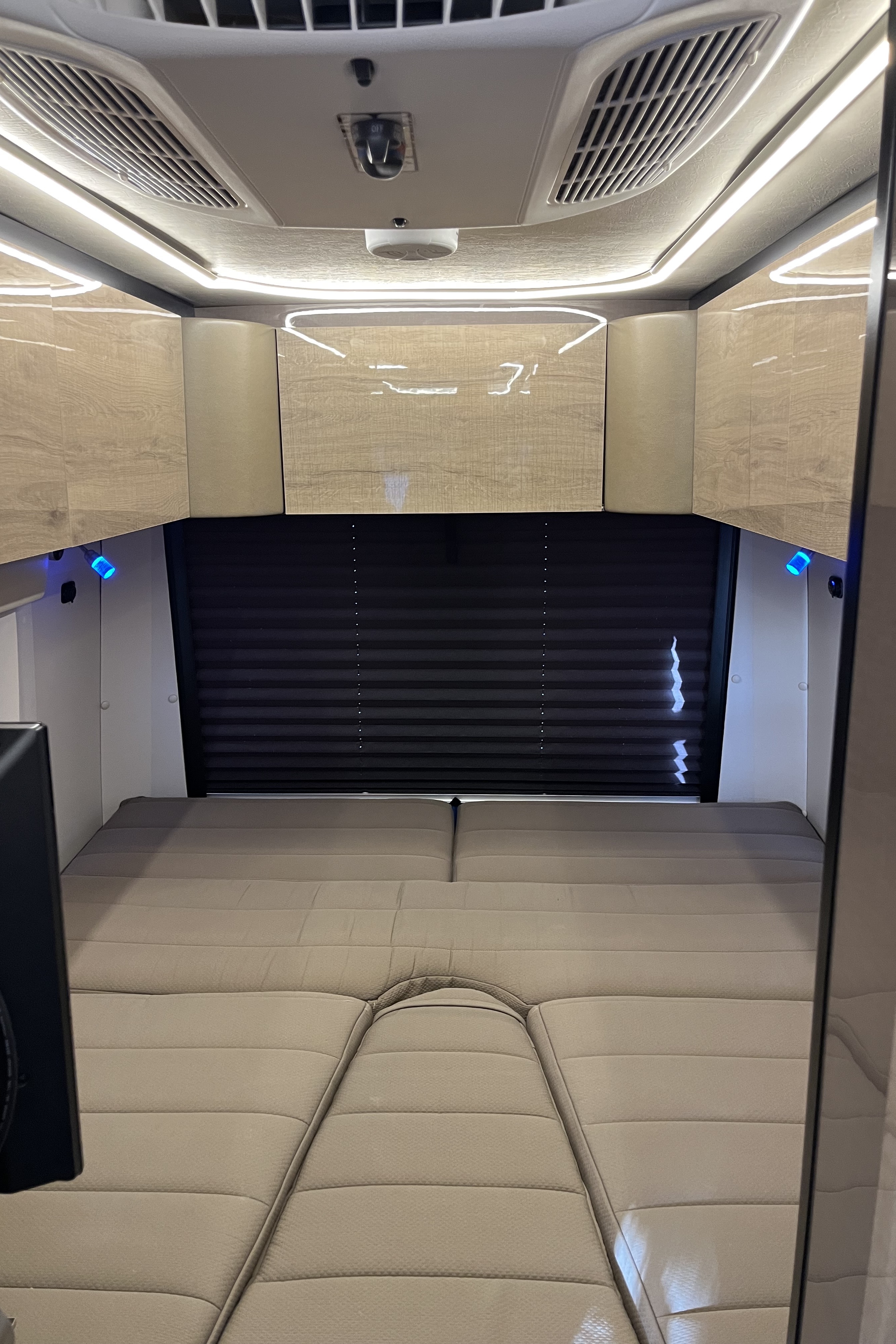 Oszi's Winnebago B Class M Benz Sprinter Class B