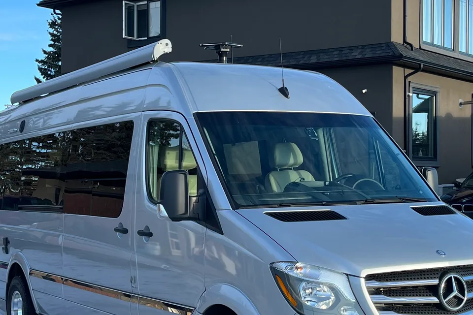 Oszi's Winnebago B Class M Benz Sprinter Class B