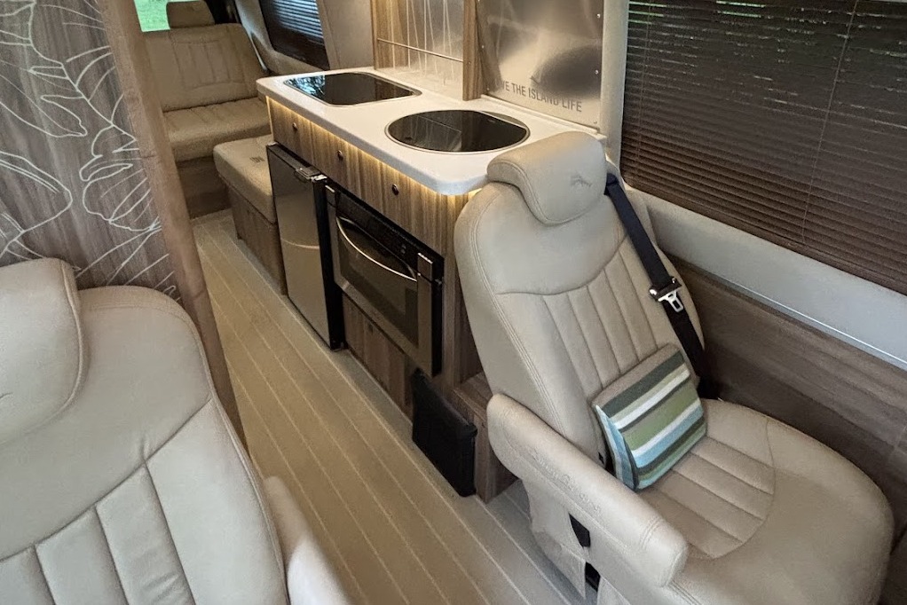 2020 Airstream Interstate Tommy Bahama 4x4