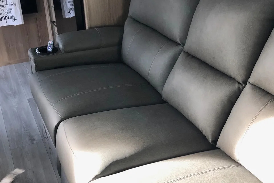 Monarch Meadows Imagine Gulfstream Grand Design Travel Trailer