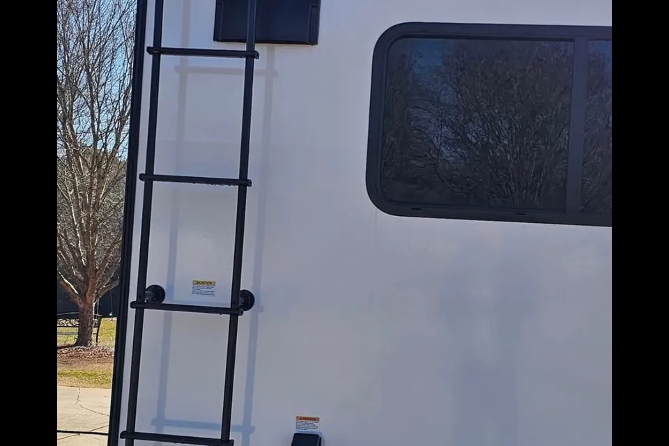 Monarch Meadows Imagine Gulfstream Grand Design Travel Trailer