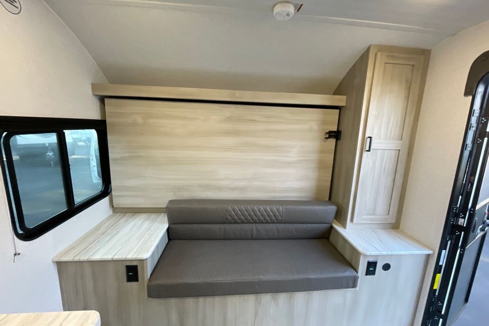 SILVER LAKE LE 17BHLE Travel Trailer