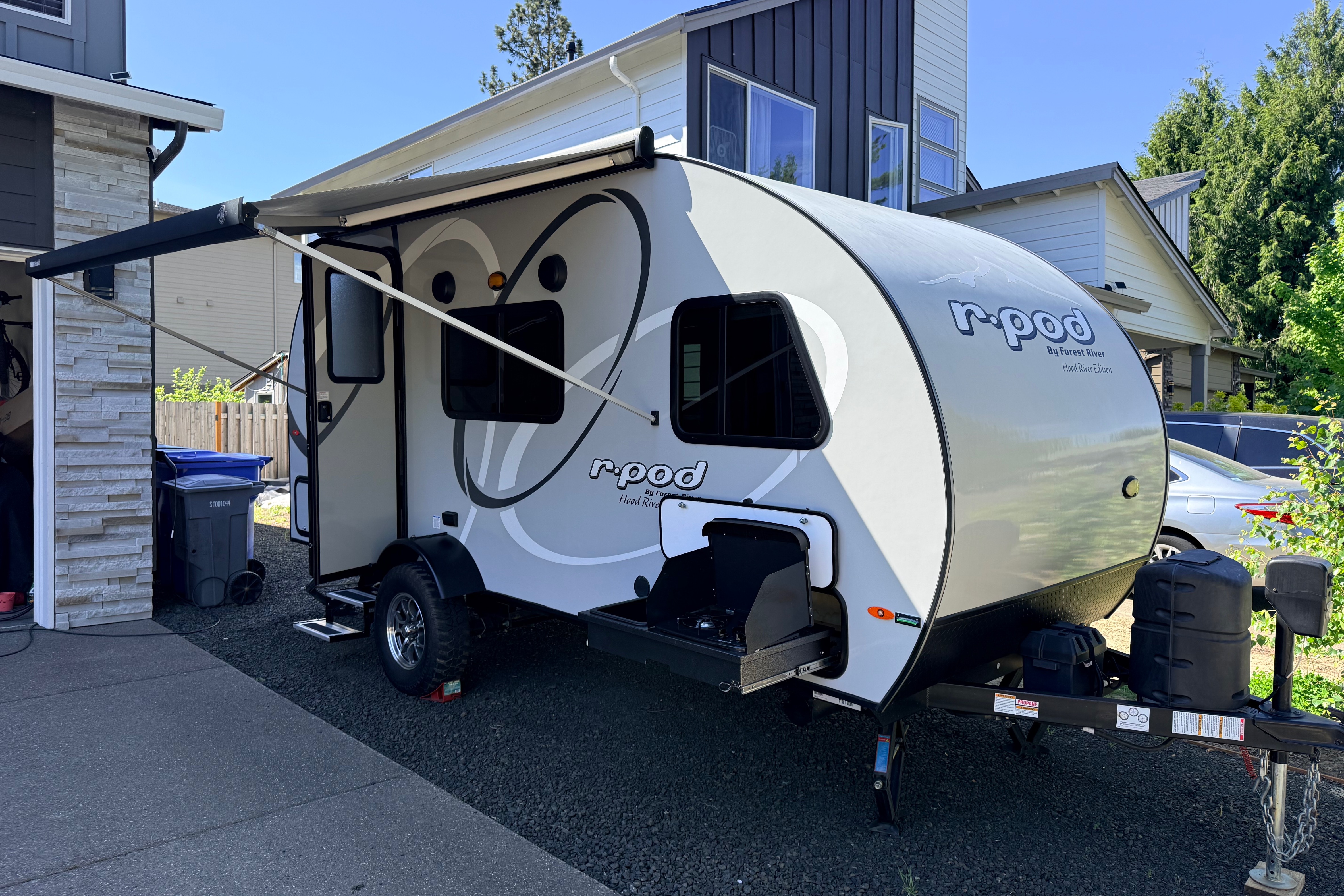 Compact, Cozy & Adventure-Ready!