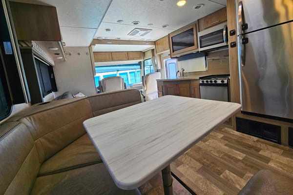 Coachmen Mirada35bh Class A
