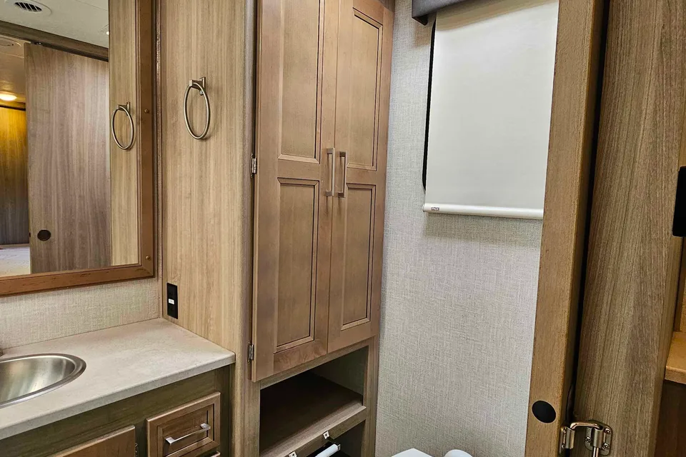 Coachmen Mirada35bh Class A