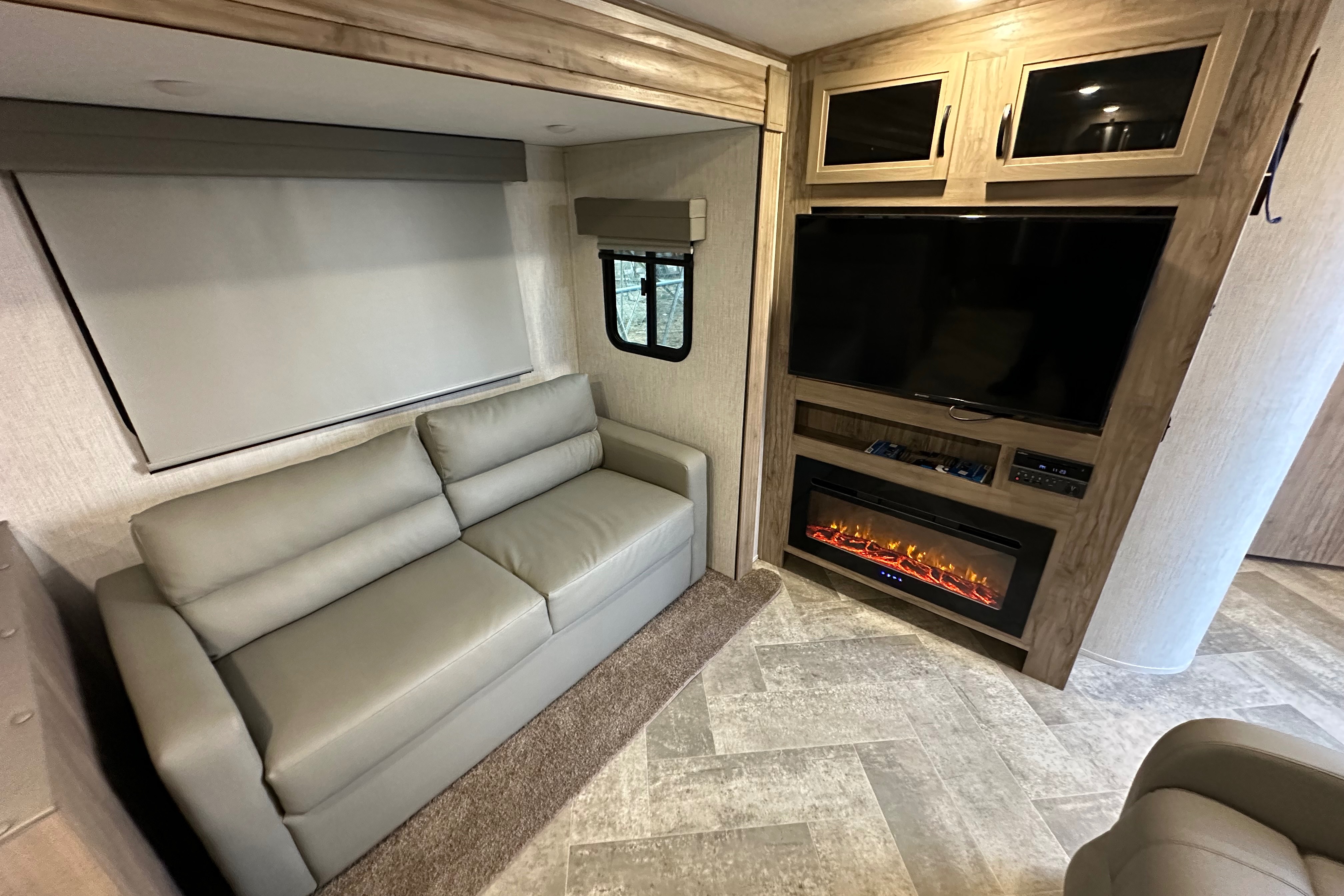 Sleeps 6 - New 2022 Travel Trailer Palomino