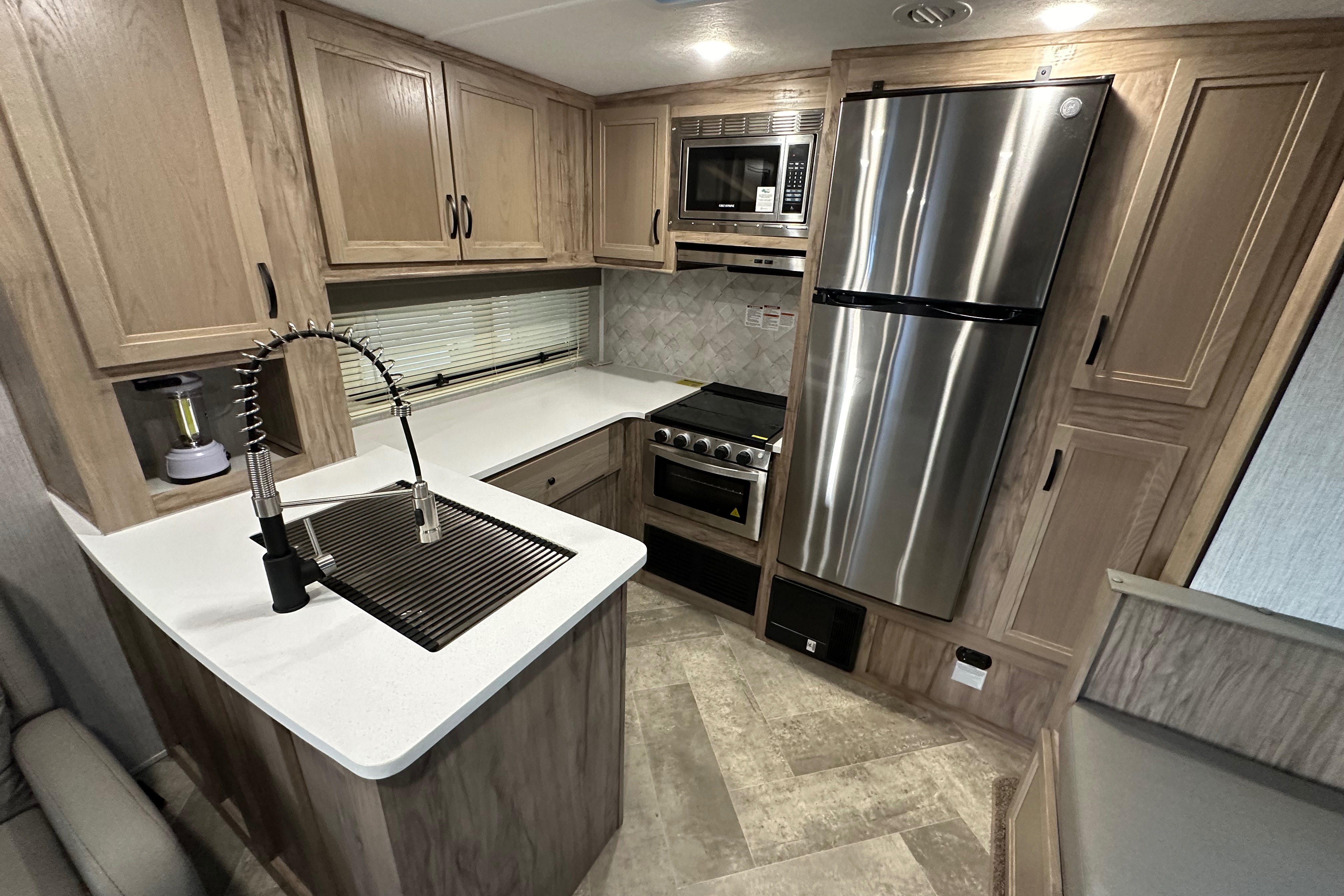 Sleeps 6 - New 2022 Travel Trailer Palomino