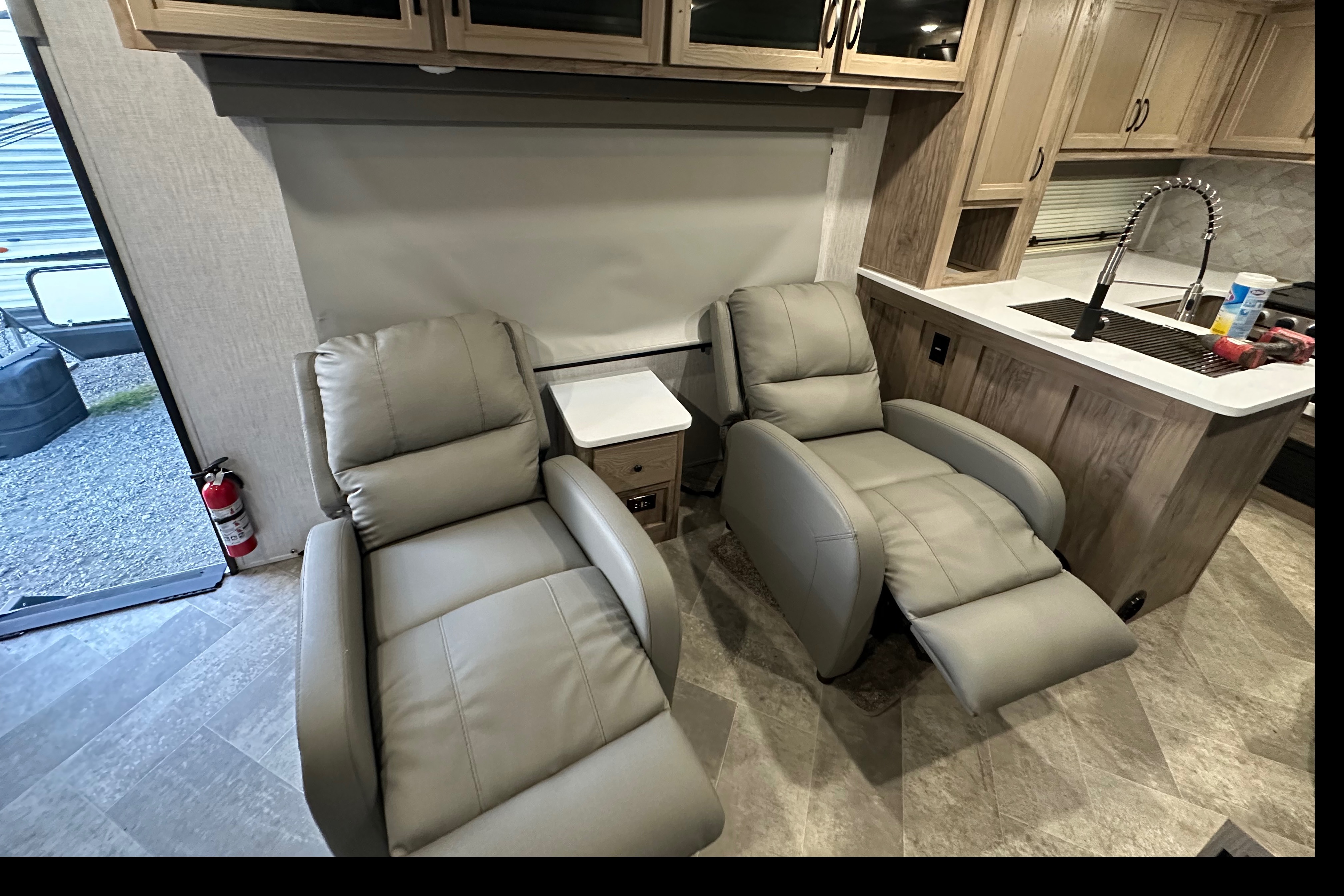 Sleeps 6 - New 2022 Travel Trailer Palomino