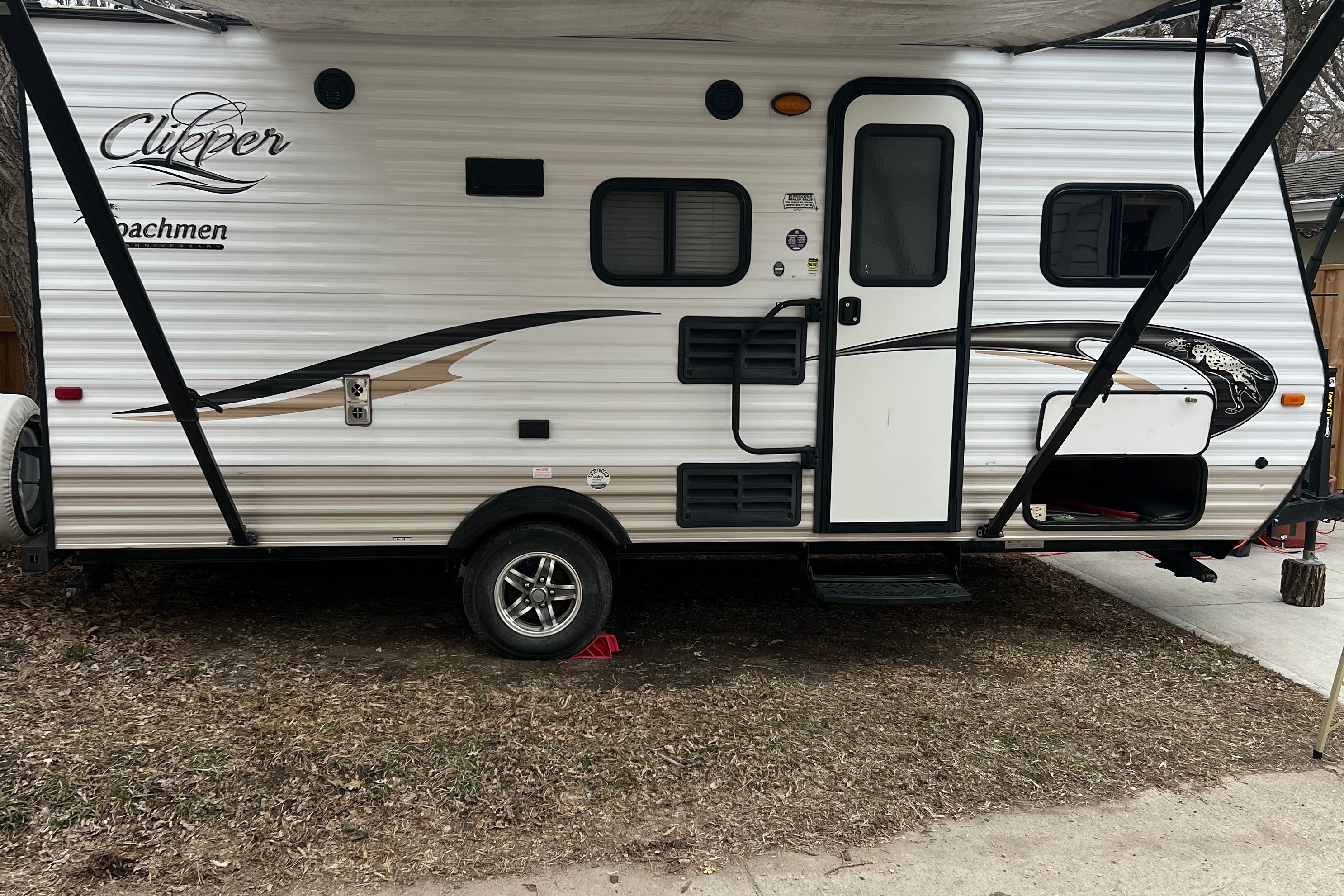 Michael's Forest River Coachman Clipper Travel Trailer