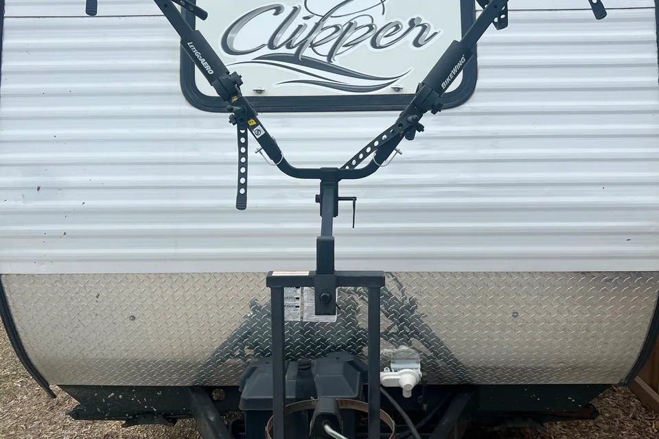 Michael's Forest River Coachman Clipper Travel Trailer