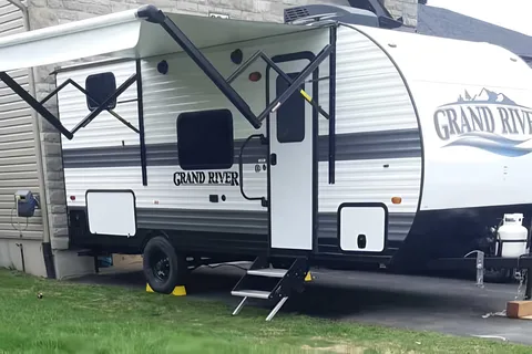 Gulf Stream Grand river 22 foot Travel Trailer