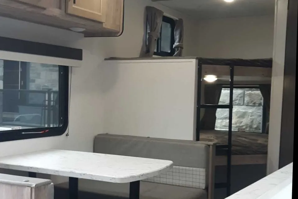 Gulf Stream Grand river 22 foot Travel Trailer