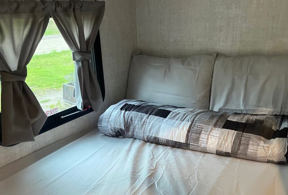 RKG 2022 Gulf Stream Ameri Lite Travel Trailer