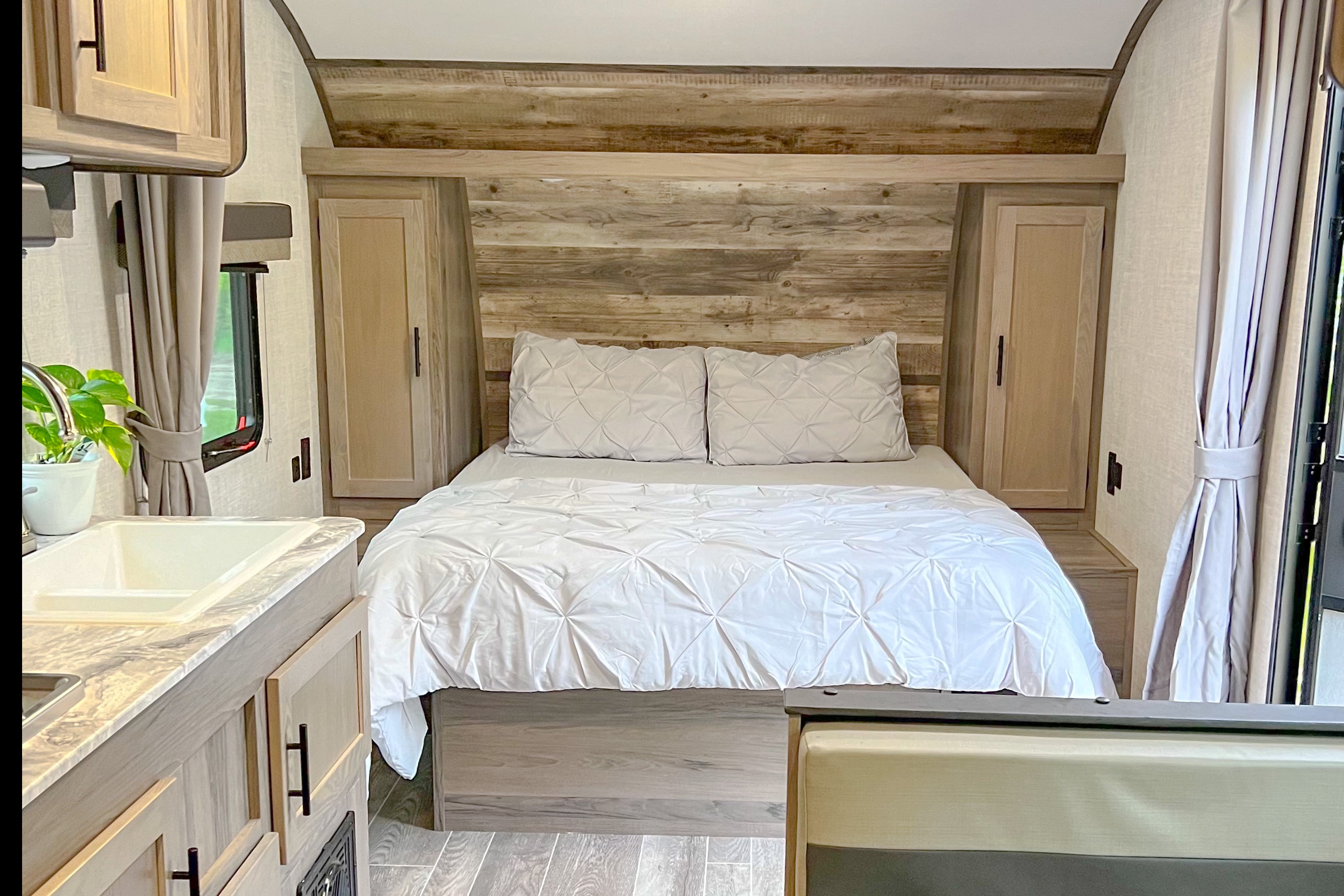 RKG 2022 Gulf Stream Ameri Lite Travel Trailer