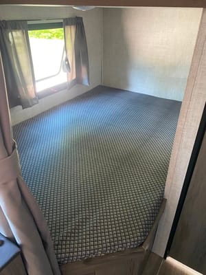 Willy's Gulf Stream Ameri-lite24 Travel Trailer